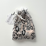 Load image into Gallery viewer, Elegance Pointe Shoe Bag
